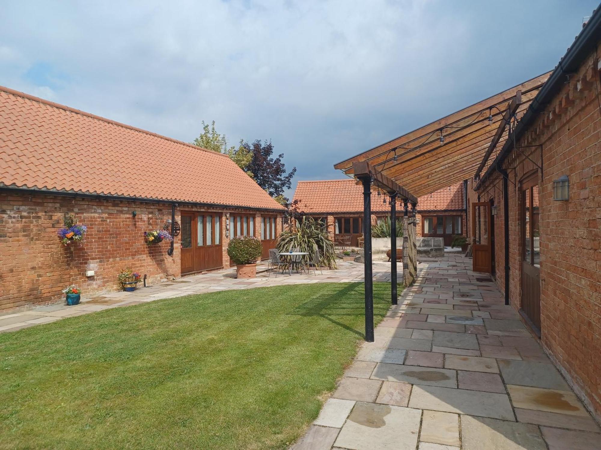Woodlands Holiday Homes South Clifton Esterno foto